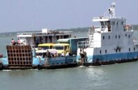 লাহারহাট-ভেদুরিয়া ফেরীতে অতিরিক্ত ভাড়া আদায়