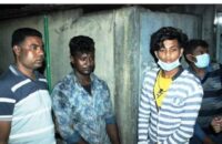 কাউনিয়ায় ছিনতাইয়ের ১ঘন্টার মাথায় টাকা ও মোবাইল উদ্ধার করলো বিট পুলিশ, আটক ২