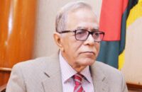 করোনার টিকা নিলেন রাষ্ট্রপতি