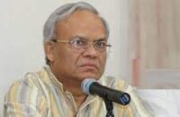 মানহানি মামলায় রিজভীর বিরুদ্ধে গ্রেপ্তারি পরোয়ানা