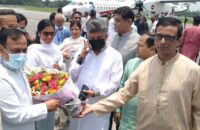 বরিশালে জাতীয় সংসদের চিফ হুইপকে ফুলেল শুভেচ্ছা জানান পানিসম্পদ মন্ত্রণালয়ের প্রতিমন্ত্রী