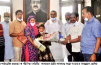 সারাকে বাঁচাতে সাহায্যের হাত বাড়িয়ে দিলেন হাসানাত