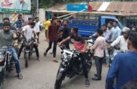 বরিশালে একই স্থানে মেয়র সাদিক ও খোকন সমর্থকদের কর্মসূচি