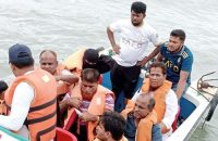 এখনো স্বাভাবিক হয়নি টেকনাফ-সেন্টমার্টিনে নৌযান চলাচল