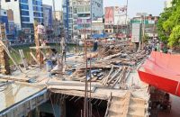 বরিশাল বিবির পুকুর পাড়ে সরকারি জমিতে অবৈধভাবে চলছে মসজিদ নির্মাণ