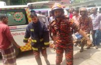 বরিশালে ট্রাকচাপায় কলেজছাত্র নিহত, আহত ২