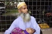 পটুয়াখালীতে গরুবাহী ট্রাক উল্টে প্রাণ গেল ব্যবসায়ীর