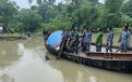 বরগুনায় নিম্নচাপের প্রভাবে পানি বাড়ায় বাঁধে ভাঙন, দুর্ভোগে মানুষ