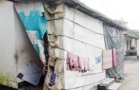 বানারীপাড়ায় ৬ মাস ধরে খোলা আকাশের নিচে ৩১টি হতদরিদ্র পরিবারের মানবেতর জীবন!