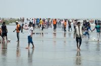 পর্যটকে মুখর কুয়াকাটা