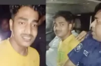 বরিশালে মহানবীকে নিয়ে প্রকাশ্যে কটূক্তিকারী তমাল বৈদ্য গ্রেপ্তার