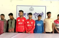বাউফলে বিভিন্ন অভিযোগে আটক ৭