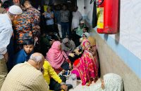 স্বজনদের আহাজারিতে ভারী হয়ে ওঠেছে উত্তরা এলাকা