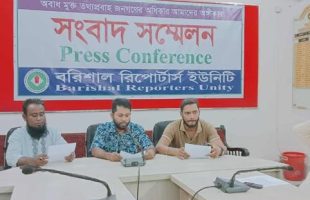 বরিশালে দুই পক্ষের বিরোধ থামাতে গিয়ে সালিশদার হয়ে গেল ভূমিদস্যু!