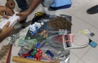 খাবার হোটেলের আড়ালে মাদক কারবার, আটক ২