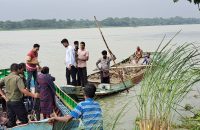 সুগন্ধা নদীর তীরের মাটি কাটায় ইটভাটার মালিককে ১ লাখ টাকা জরিমানা