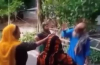 বরিশালে বৃদ্ধকে প্রকাশ্যে হেনস্তা, ভিডিও ভাইরাল