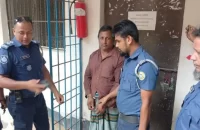 মঠবাড়িয়ায় দেশীয় অস্ত্রসহ আওয়ামী লীগ নেতা গ্রেপ্তার