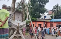 ঝালকাঠিতে মুক্তিযুদ্ধের ভাস্কর্য ভেঙে কোরআনের ভাস্কর্য স্থাপন