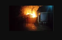 বরিশালে রাতের আধাঁরে অগ্নিকাণ্ডে দোকান পুড়ে ছাই