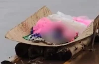 ভারত থেকে ভেলায় ভেসে এলো চিরকুটসহ মরদেহ