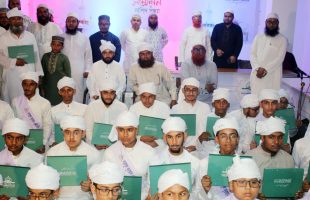 হাফেজ ছাত্রদের জ্ঞানের বাতিঘর