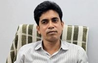 পটুয়াখালীতে সব রোগের চিকিৎসা দেন দন্তচিকিৎসায় ডিপ্লোমাধারী হারুন