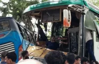 বরিশাল-ঢাকা মহাসড়কে ২ বাসের মুখোমুখি সংঘর্ষে আহত ১৫