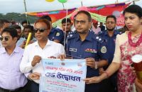 বরিশালের ঐতিহ্যবাহী নৌকাবাইচ প্রতিযোগিতায় শের-ই-বাংলা দল চ্যাম্পিয়ন