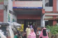 পাথরঘাটা উপজেলা স্বাস্থ্য কমপ্লেক্স : চিকিৎসা না থাকলেও আছে ভোগান্তি