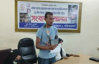বরিশালে পুলিশের উপস্থিতিতে খুন, বাদীকে প্রাণনাশের হুমকি