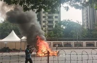 জুলাই যোদ্ধাদের সঙ্গে পুলিশের সংঘর্ষ, সাউন্ড গ্রেনেড নিক্ষেপ