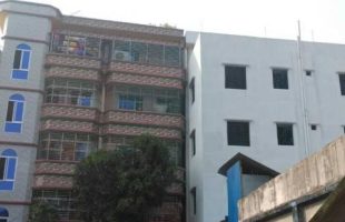 বরিশালে হেলে পড়া ভবন পরিদর্শন শেষে যা জানাল সিটি করপোরেশন