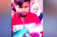 বরিশালে কান্নার শব্দ শুনে পরিত্যক্ত শৌচাগারে মিলল নবজাতক