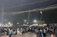 ভাড়া নিয়ে বিএম কলেজ শিক্ষার্থীদের সাথে বাস শ্রমিকদের সংঘর্ষ, শতাধিক বাস ভাঙচুর