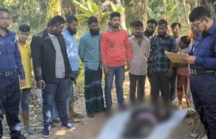 বরিশালে মহাসড়কের পাশ থেকে যুবকের রক্তাক্ত মরদেহ উদ্ধার
