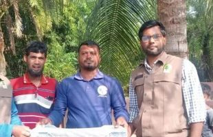 পটুয়াখালীতে শিকলে বেঁধে বিপন্ন প্রজাতির ভোদর পালন, অতঃপর উদ্ধার