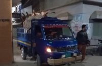 মাঝরাতে সরানো হলো বরিশাল সিটির সাবেক মেয়র খোকন সেরনিয়াবাতের বাসার মালামাল