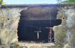 আমতলীতে সরকারী পরিত্যাক্ত ভবনের ইট চু’রি, যুবকের কারাদণ্ড