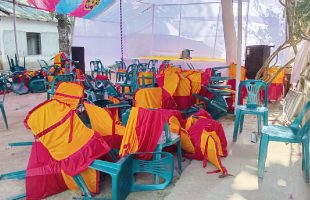 মুলাদীতে ডিসি-ইউএনওর সামনেই সেতু উদ্বোধন অনুষ্ঠানে স্থানীয়দের হামলা, ভাঙচুর