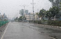 সারাদেশে গুঁড়ি গুঁড়ি বৃষ্টির আভাস