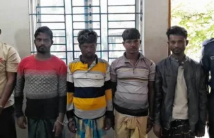 তেঁতুলিয়া নদীতে বাল্কহেডে চাঁদাবাজির ঘটনায় পাঁচজন আটক