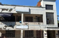 পিরোজপুরে উপজেলা নির্বাচন অফিসে পেট্রোল ঢেলে অগ্নিসংযোগের চেষ্টা