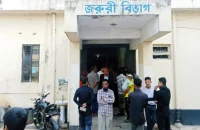 ঝালকাঠিতে ট্রলির ধাক্কায় মোটরসাইকেল আরোহী নারীর মৃত্যু, স্বামী আহত