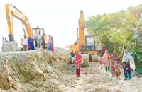 ভোলায় খোলা আকাশের নিচে ১০২ ভূমিহীন পরিবার