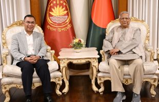 প্রধান উপদেষ্টার সঙ্গে প্রায় ২ ঘণ্টা সাক্ষাৎ তারেক রহমানের