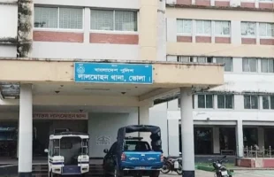 লালমোহনে আইনশৃঙ্খলার চরম অবনতি, জনমনে আতঙ্ক