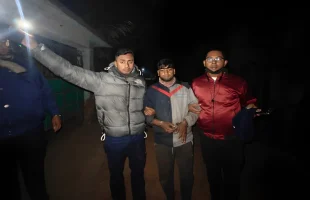 মির্জাগঞ্জে স্ত্রী হত্যার পলাতক স্বামী কুমিল্লা থেকে গ্রেপ্তার