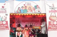 পিরোজপুরে ভোটার সচেতনতায় জেলা তথ্য অফিসের ‘ট্রাক সঙ্গীতানুষ্ঠান’