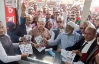 বরিশাল-৫ নির্বাচনি প্রচার ক্যাম্পে এগিয়ে ধানের শীষ-হাতপাখা